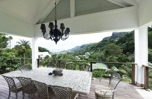 Mahe Island Villa | Coconut Climb