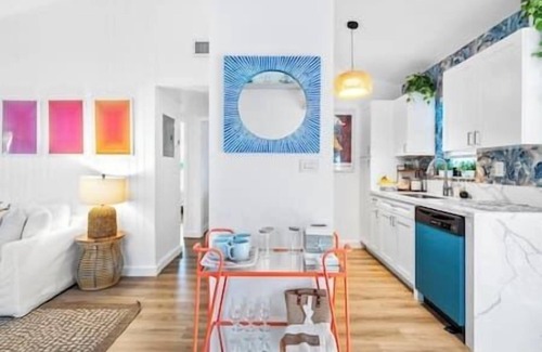 Coconut Grove House | Coconut Cottage in the Grove