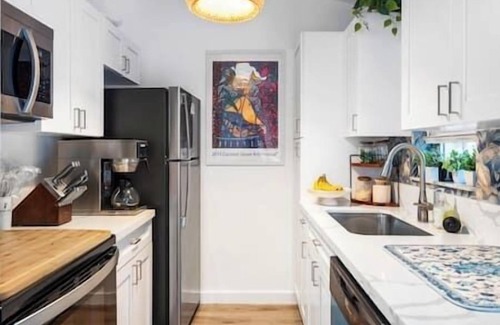 Coconut Grove House | Coconut Cottage in the Grove