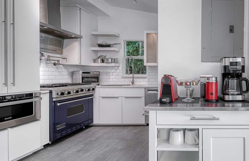 Southwest Coconut Grove House | Coconut Grove Boutique Home