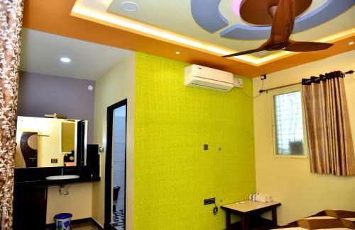 Kamalapur House | Coconut Homestay Hampi