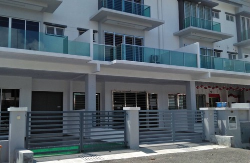 Tanjung Karang House | Coconut Homestay Tanjong Karang. 10 minite to Sekinchan and Kuala Selangor .