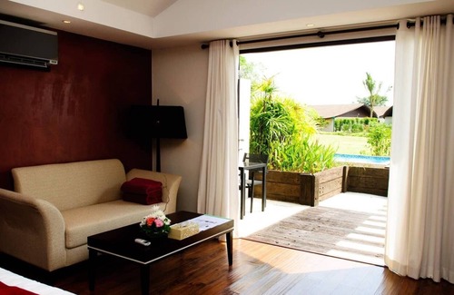 Maprao Island Villa | Coconut Island Tropical Jacuzzi Suite