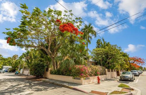Old Town House | COCONUT PALM STUDIO at Travelers Palm Inn Key West
