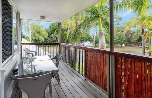 Scarness Apartment | Coconut Palms 2 Bedroom Getaway - CoastHM