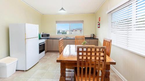Scarness Apartment | Coconut Palms