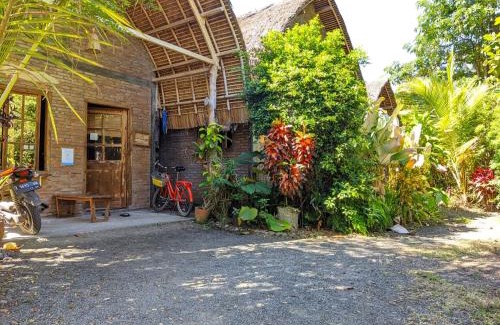 Cijulang Hotel | Coconut Tree Cottages