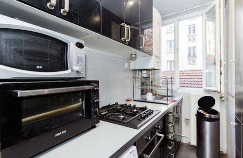 Quartier Sainte-Marguerite Apartment | Cocoon and bright T1 In A Quiet Neighborhood
