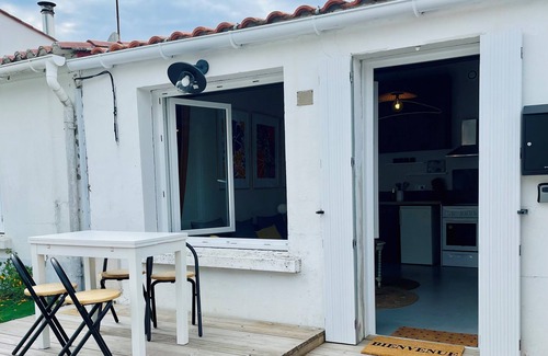 Les Conches House | Cocooning cottage by the sea