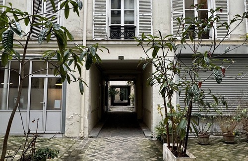 Pigalle Apartment | Cocooning flat