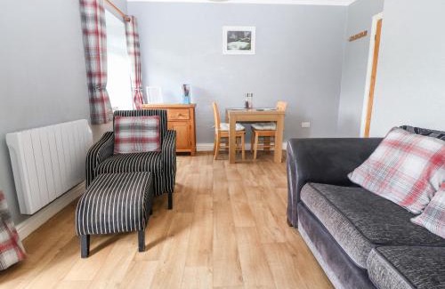 Groeslon House | Coed y Glyn Bach Equestrian