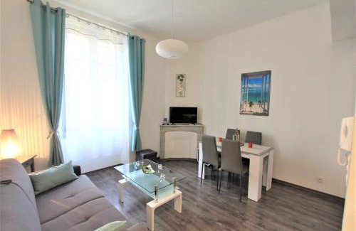 Carnot Apartment | Coeur de Cannes - 5mn Croisette Palais - Terrasse et Parking