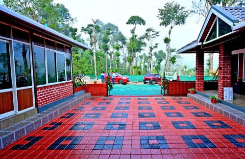Sakleshpur House | Coffee Crown Homestay - 1KM Falls, Home Food & Coffee Estate