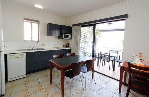 Rockhampton Hotel | Coffee House Apartment Motel