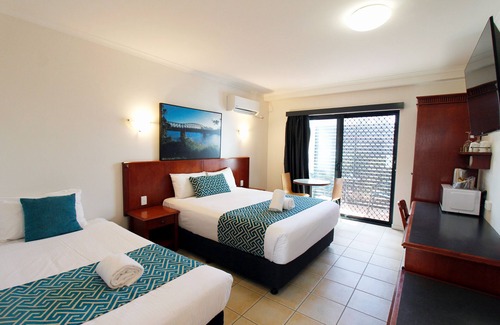 Rockhampton Hotel | Coffee House Apartment Motel