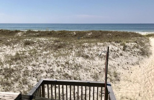 Gulf Shores House | Coggeshall - Pet Friendly home