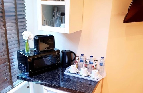 Ponders End Bed & Breakfast | Cogie Abode