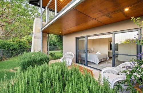 Yallingup Siding House | Cohala - Luxe Hillside Retreat with Theatre and Garden