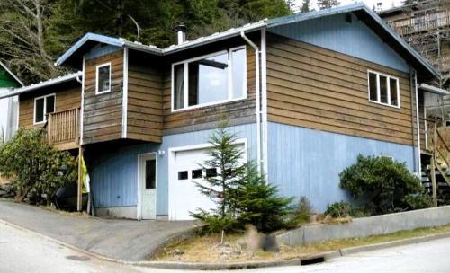 Ketchikan House | Coho Bungalow - Ketchikan Alaska
