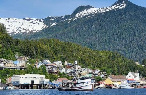 Ketchikan House | Coho Bungalow - Ketchikan Alaska