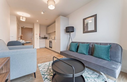 Theatreland Birmingham Apartment | Cohost Partners Stylish 1BR Central Birmingham