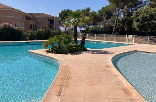 Biot Apartment | Coin de paradis, piscine, parking, terrasse