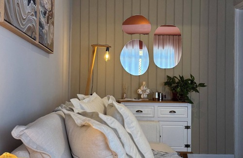 Serra Negra Apartment | Colorful Apartment in the Center of Serra Negra - SP