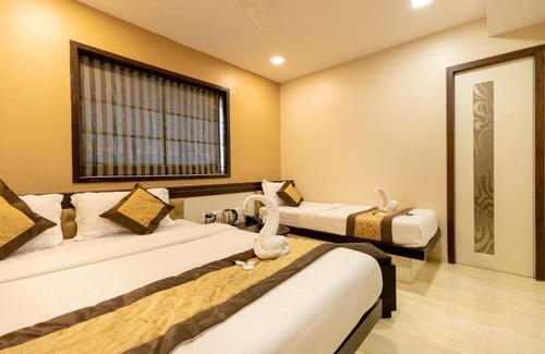 Wellington Pier Hotel | Colaba Suites - Near Taj Hotel, Mumbai