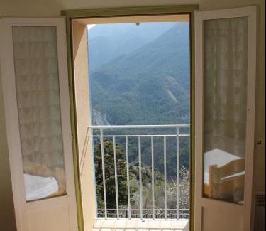 Le Mas Apartment | Colchique
