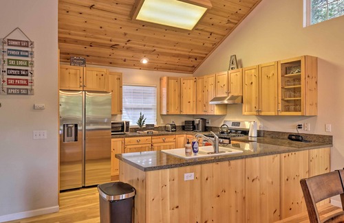 Cold Springs Cabin | Cold Springs Mountain Cabin: Hot Tub & Generator