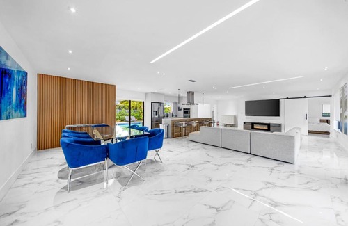 Highland Lakes Villa | Cole`s House