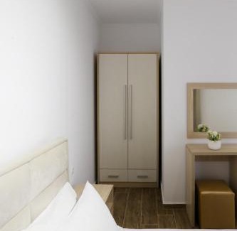 Himare Apartment | Colette's Comfort