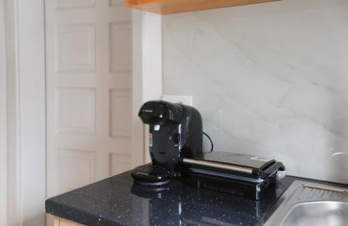 Himare Apartment | Colette's Comfort