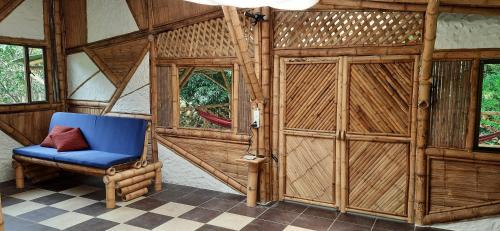 Villagomez House | Colibamboo Ecolodge Biocasa artesanal rodeada de naturaleza con jaccuzi y mucho más