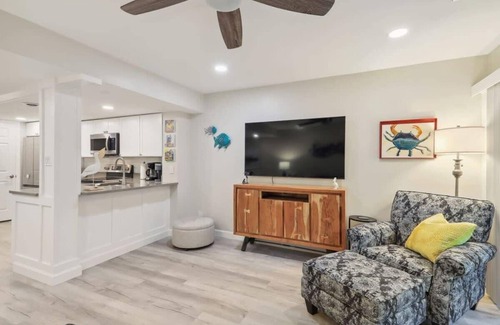 Hilton Head Island Villa | Coligny Beach Getaway~ Private Courtyards