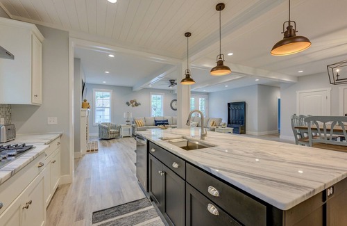 North Forest Beach House | Coligny/Beach! Pool, Hot Tub/Sleeps 18