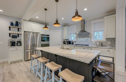 North Forest Beach House | Coligny/Beach! Pool, Hot Tub/Sleeps 18
