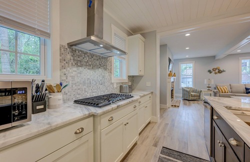 North Forest Beach House | Coligny/Beach! Pool, Hot Tub/Sleeps 18