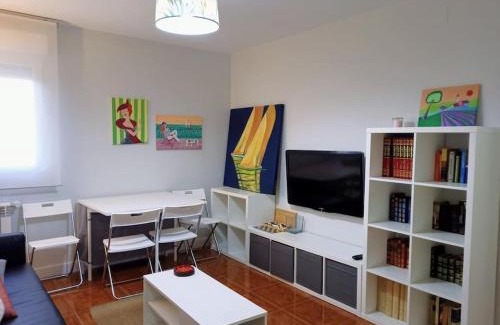 Colindres Apartment | Colindres centro, ideal familias, estancias profesores y teletrabajo