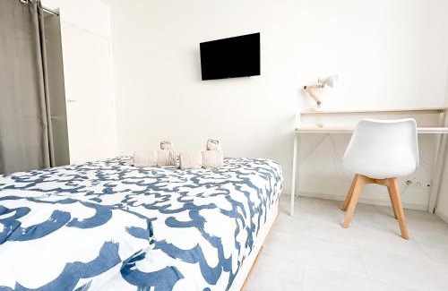 Saint-Marc House | COLIVING - WIFI - TV - Proche TRAM - L'ESCALE PARTAGEE