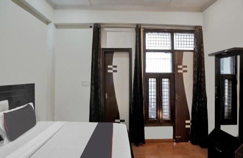 Indirapuram Hotel | Collection O 80841 Vk Townhouse