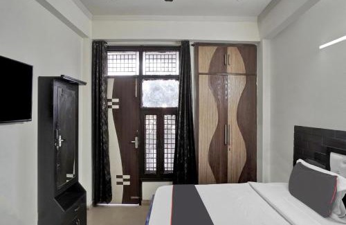 Indirapuram Hotel | Collection O 80841 Vk Townhouse