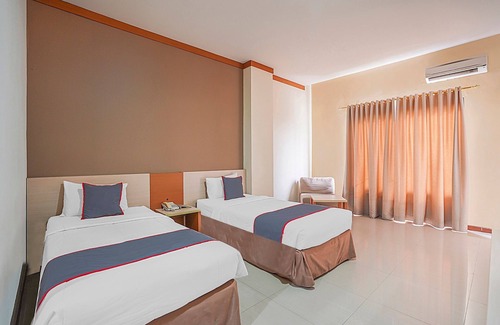 Sidoarjo Hotel | Collection O 90724 Hotel Sinar Sidoarjo