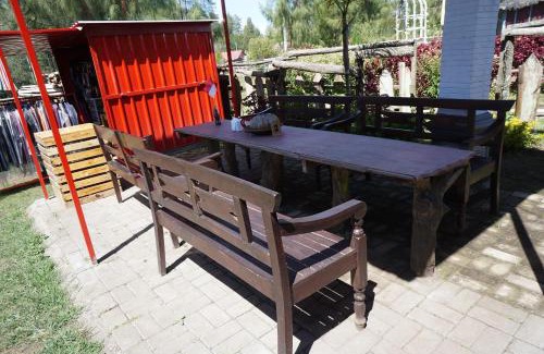 Kajarharjo Hotel | Collection O 93000 Karona Berg Homestay & Cafe