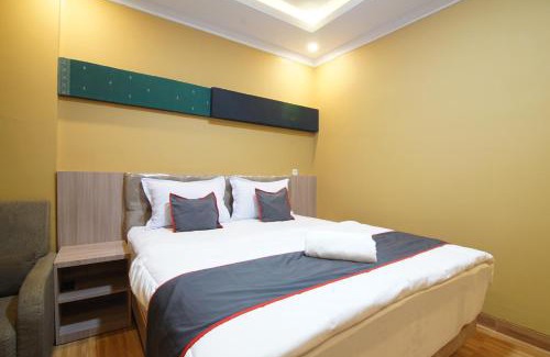 Pekanbaru Hotel | Collection O 94762 Starlight