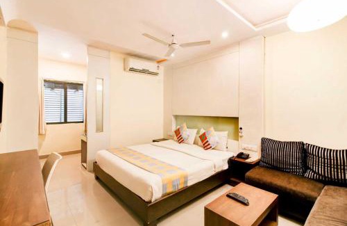 Rohini Hotel | Collection O DTU Rohini Formerly Hotel Golden