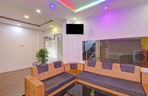 Ramanattukara Hotel | Collection O EXPRESS SUITES