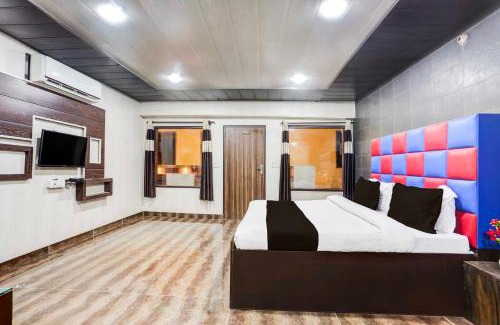 Ludhiana Hotel | Collection O Haibowal Chowk