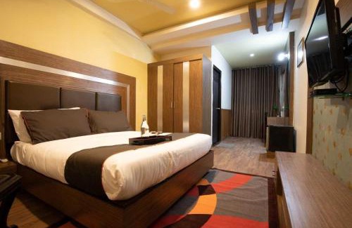 Phase 1 Hotel | Collection O Hinjawadi Business Stay