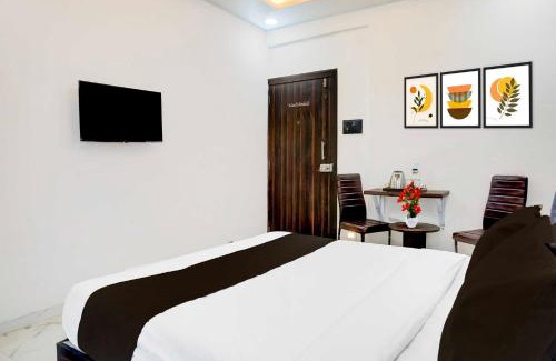 Phase 1 Hotel | Collection O Hinjewadi